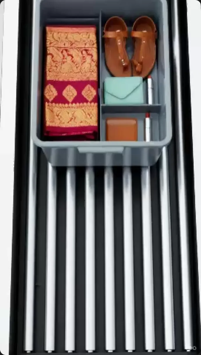 An open Cop&Drop box on a striped cloth.